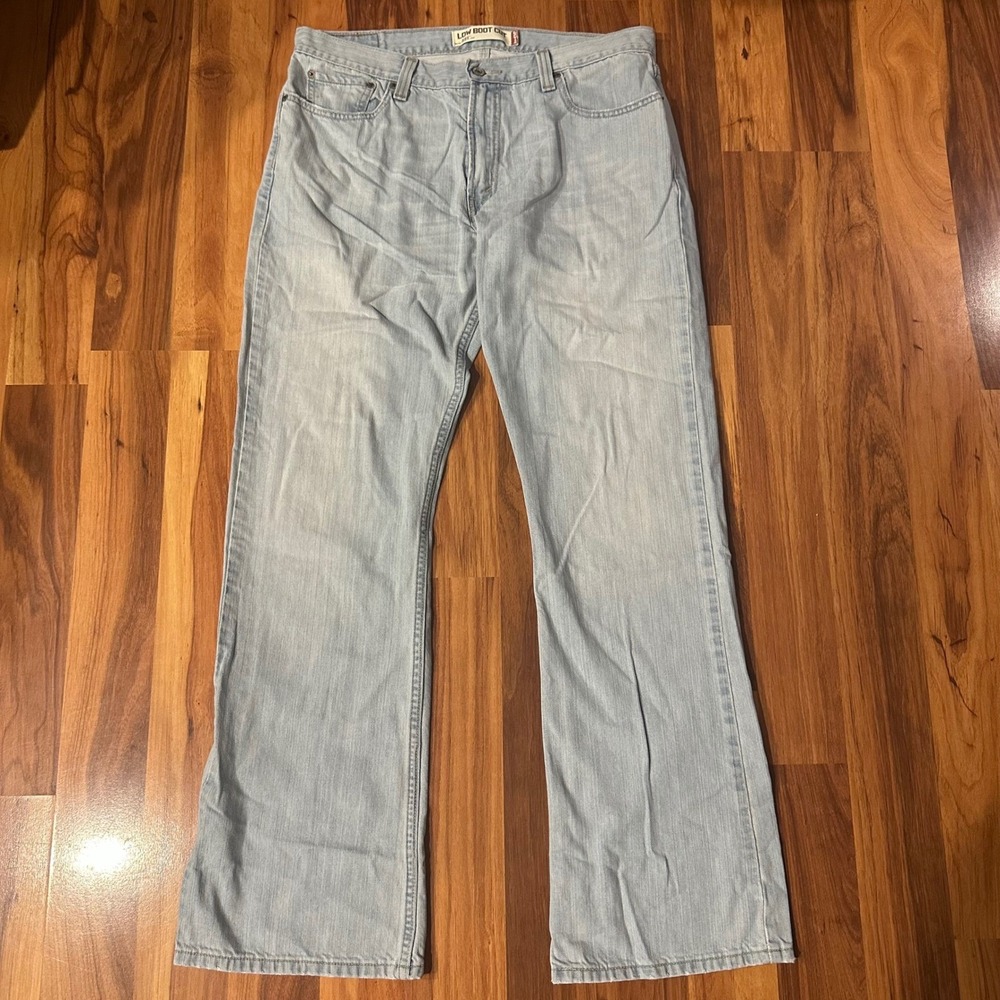 Y2K Levi's 527 Low Boot Cut Light Wash Denim Jeans (fits 36x32) Blue Mens